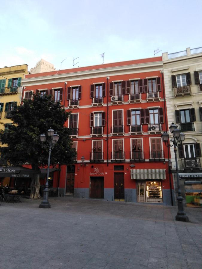 Onlyrooms III - Piazza Jenne Cagliari Buitenkant foto